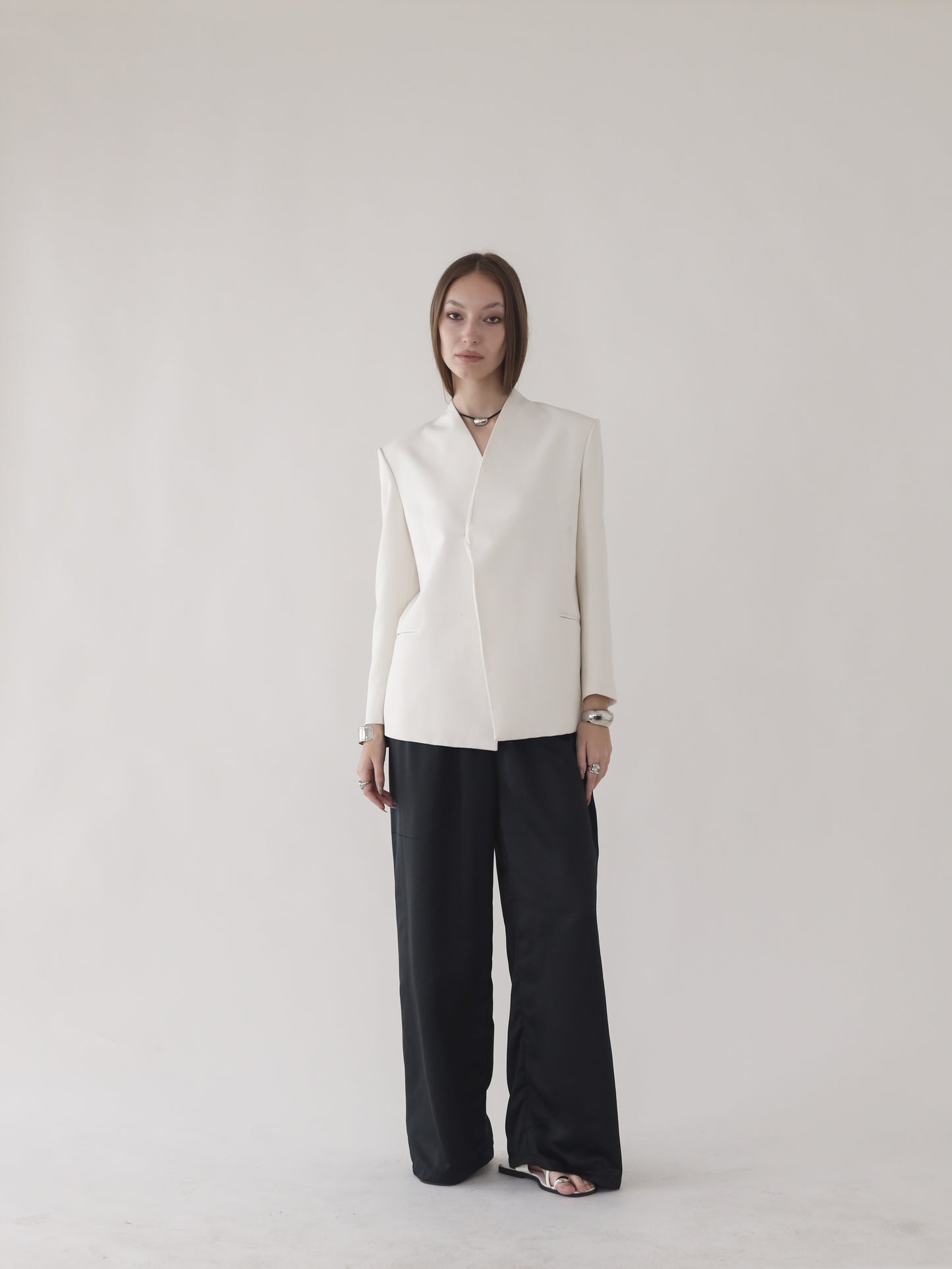 CONRAD CUSTOM BLAZER (WHITE) - Pre order