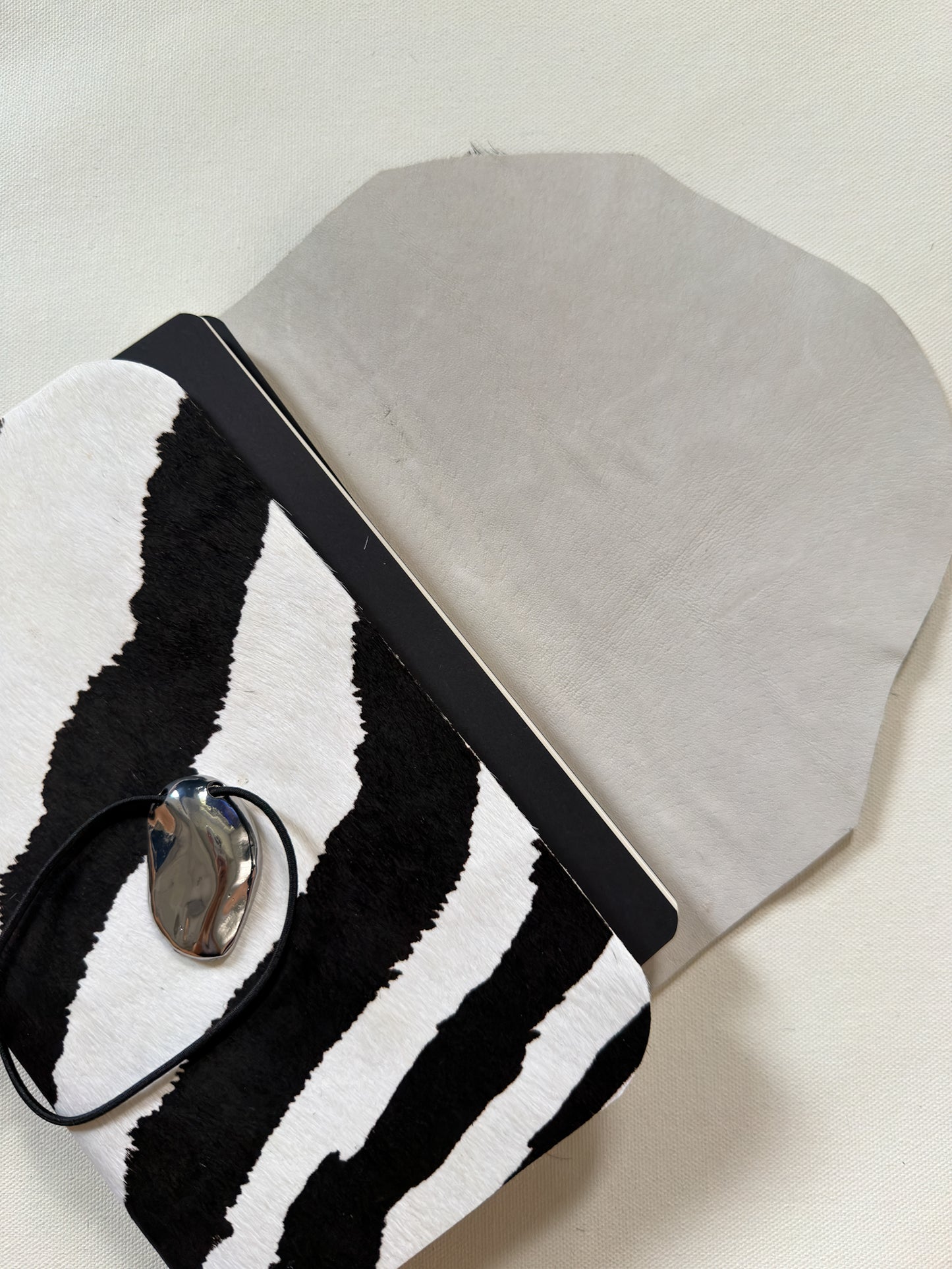 Donna Trifold Leather Folio A5