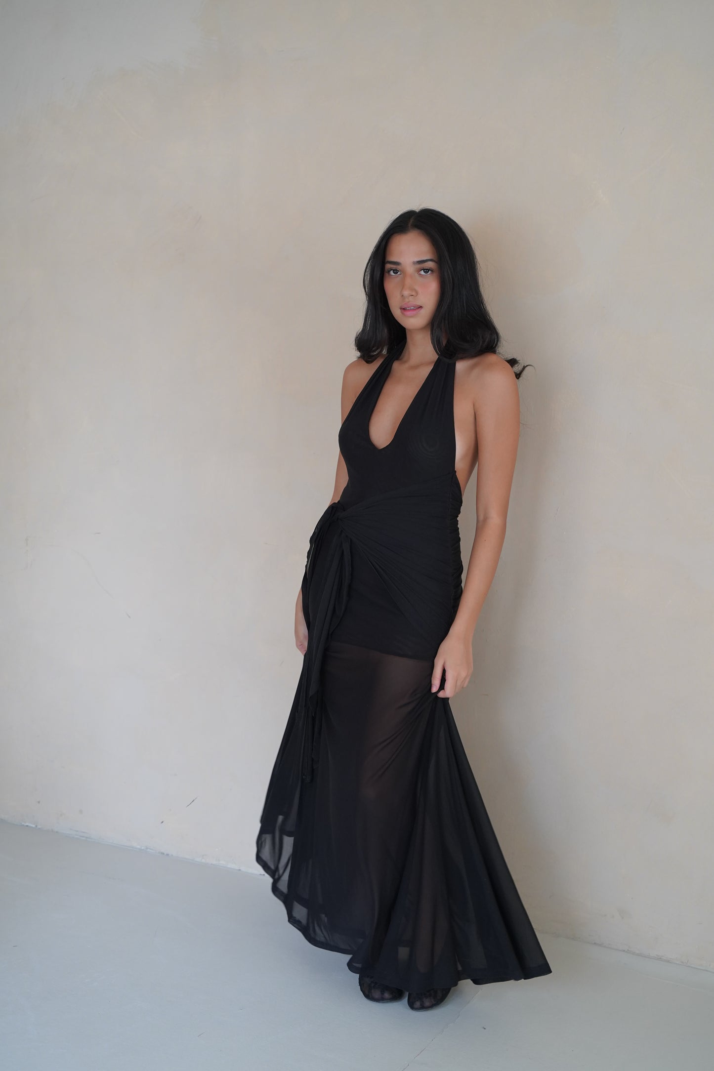 LIV BACKLESS DRESS