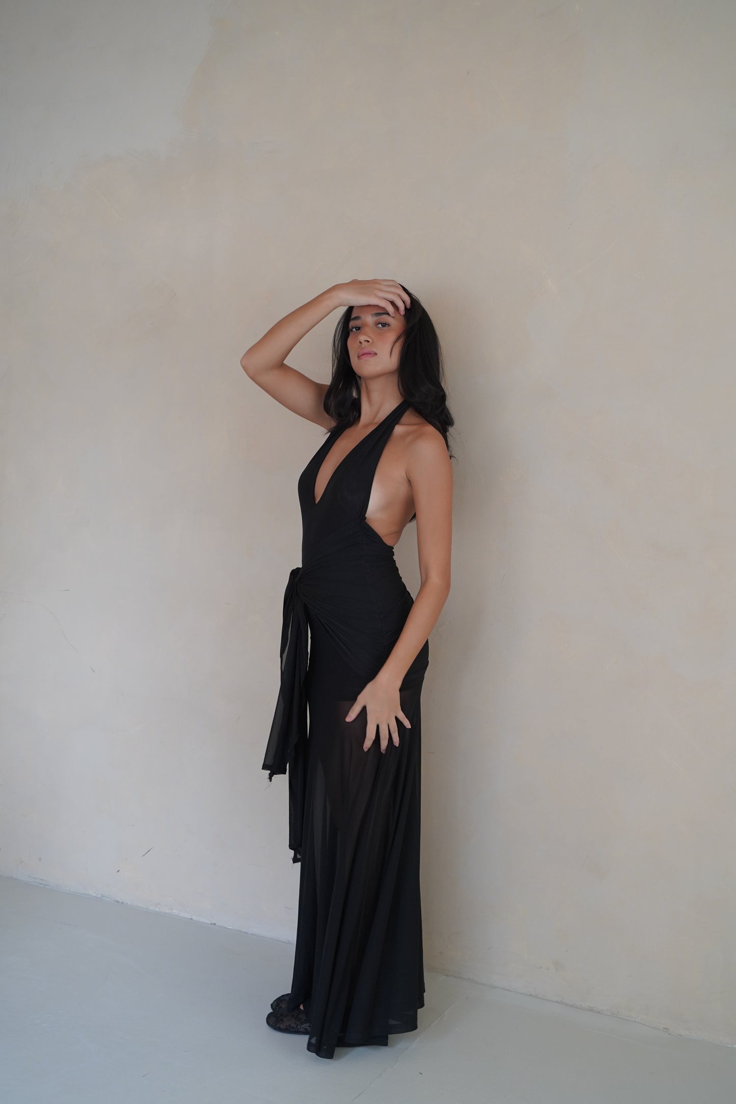 LIV BACKLESS DRESS