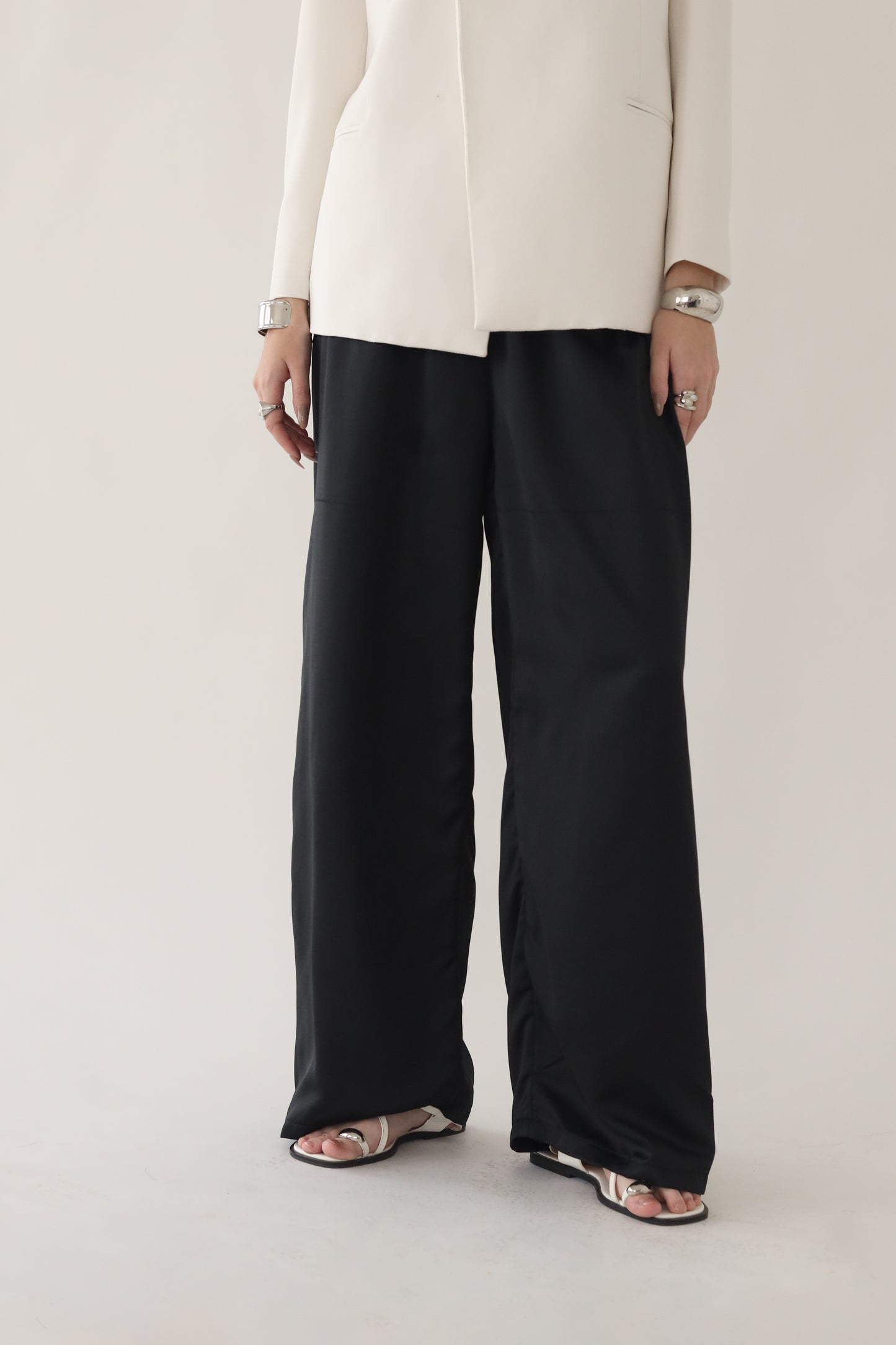 CATANIA SATIN PANTS (BLACK)