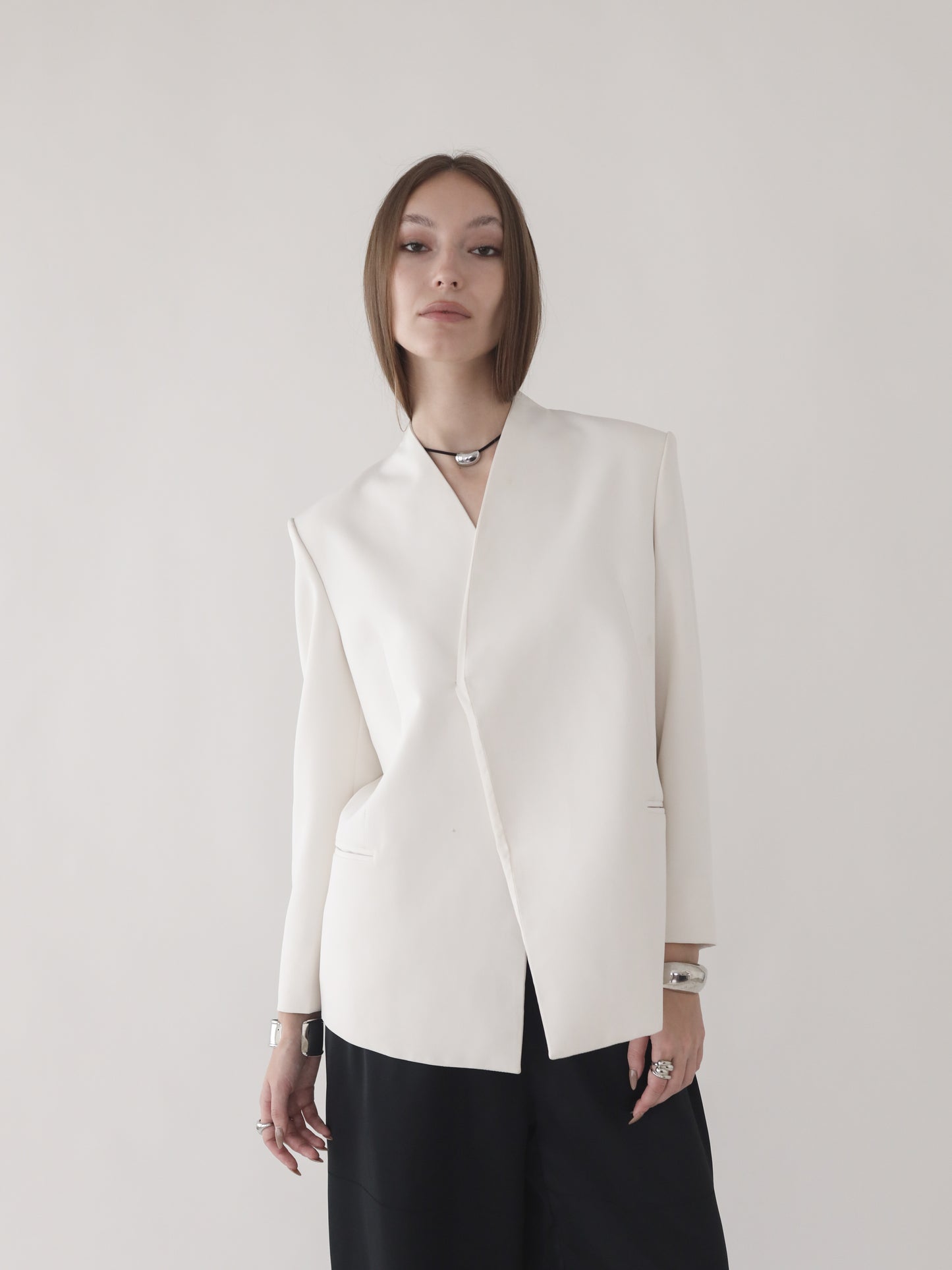 CONRAD CUSTOM BLAZER (WHITE) - Pre order