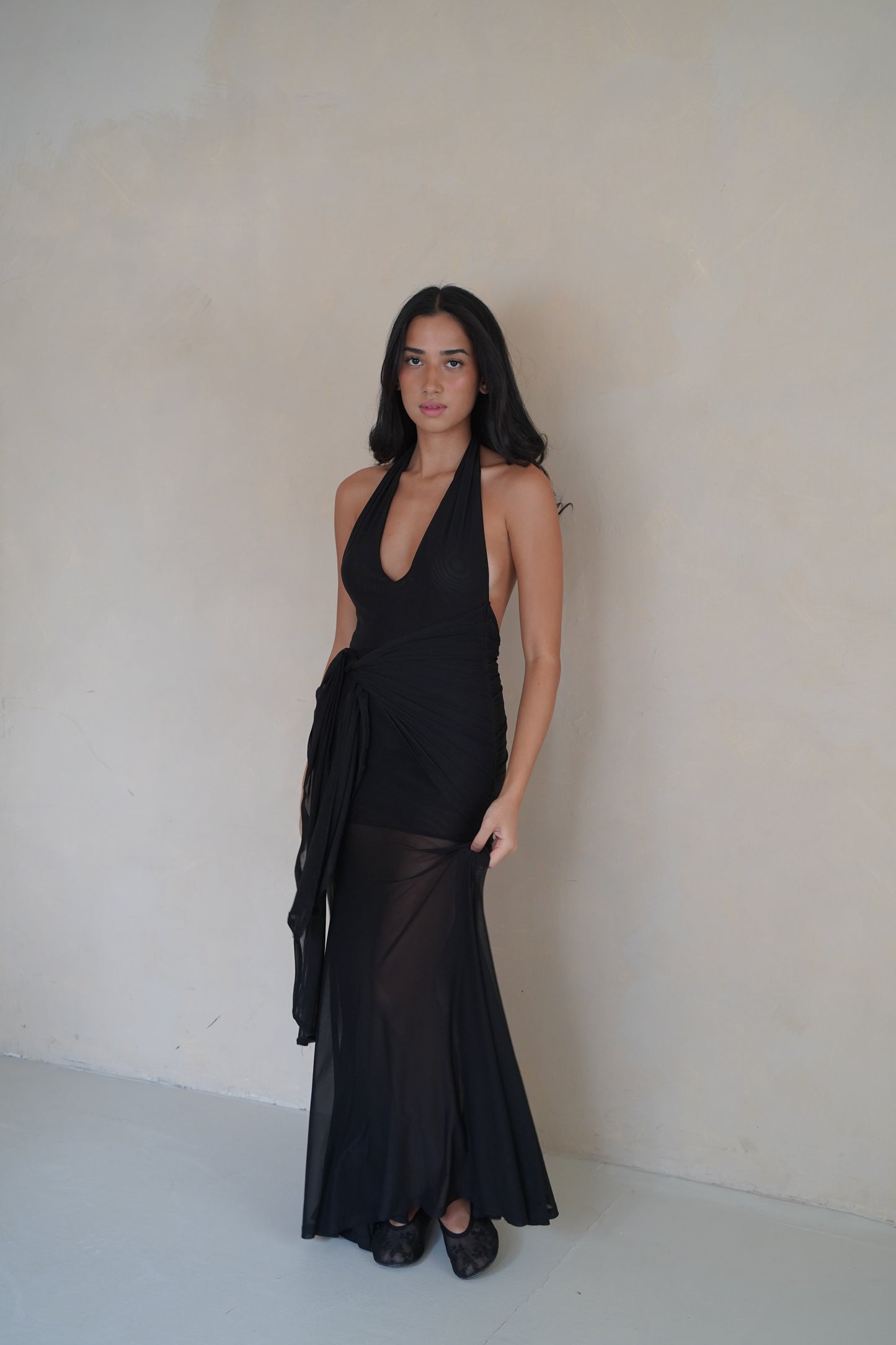 LIV BACKLESS DRESS