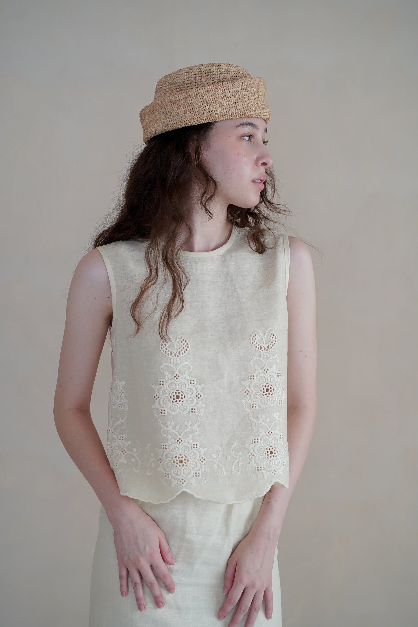 ZUNA LINEN TOP