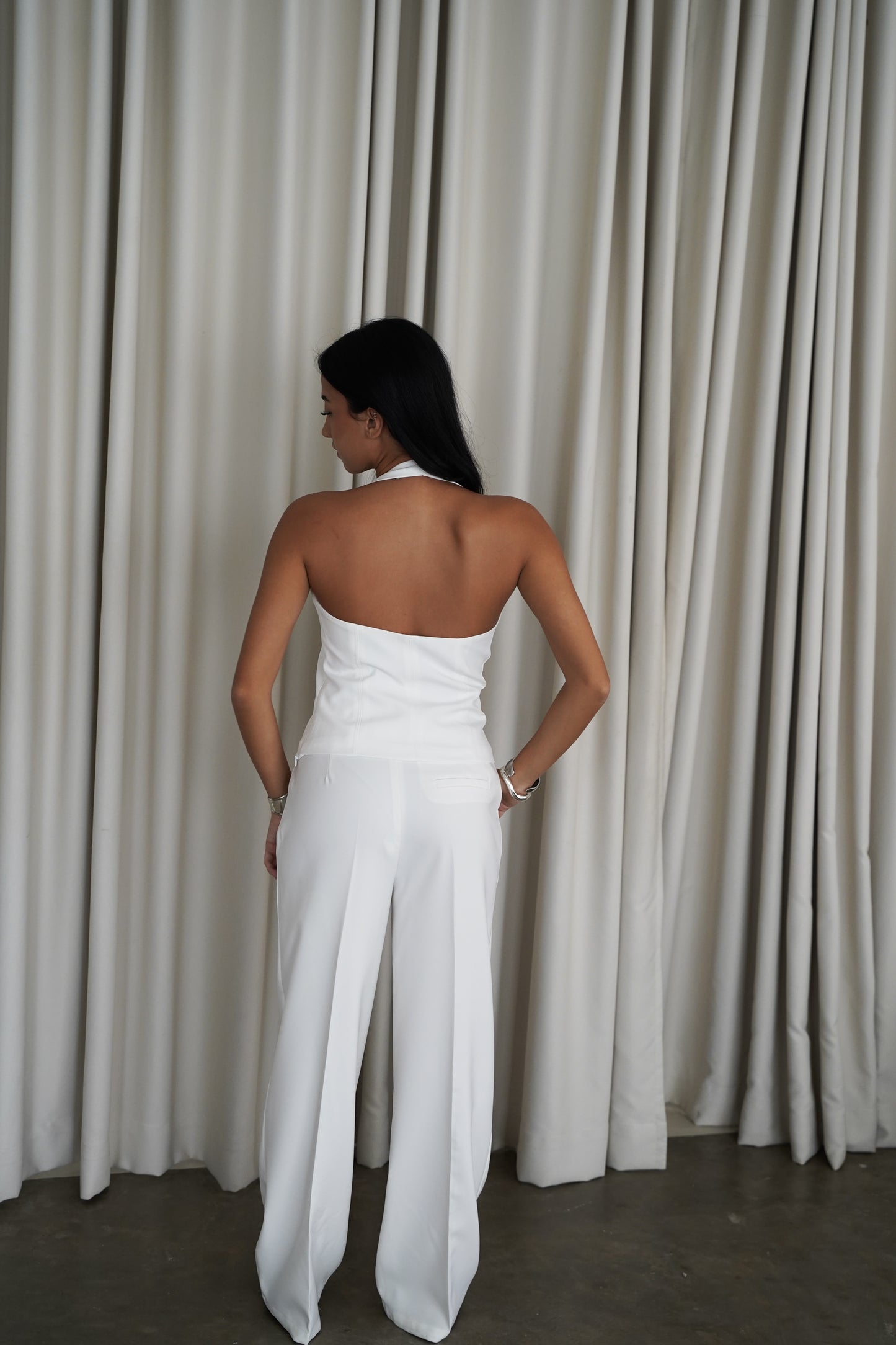 ELLE HALTER TOP (WHITE)