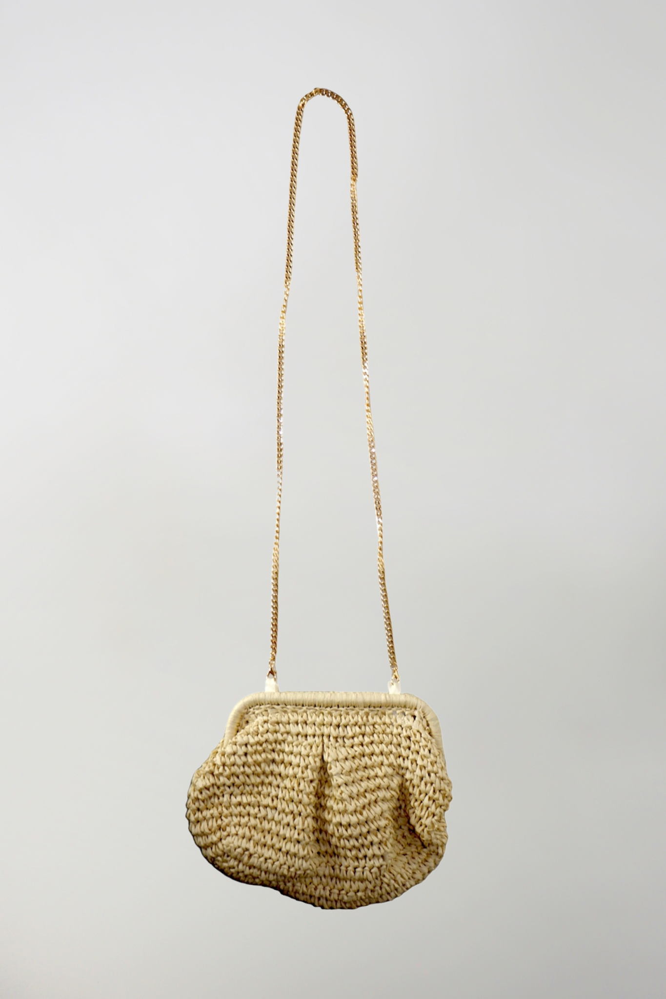 NAOMI RAFFIA CLUTCH BAG (Cream)