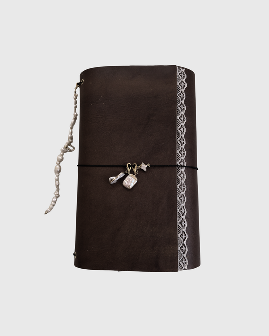 LORA Trifold Leather Folio