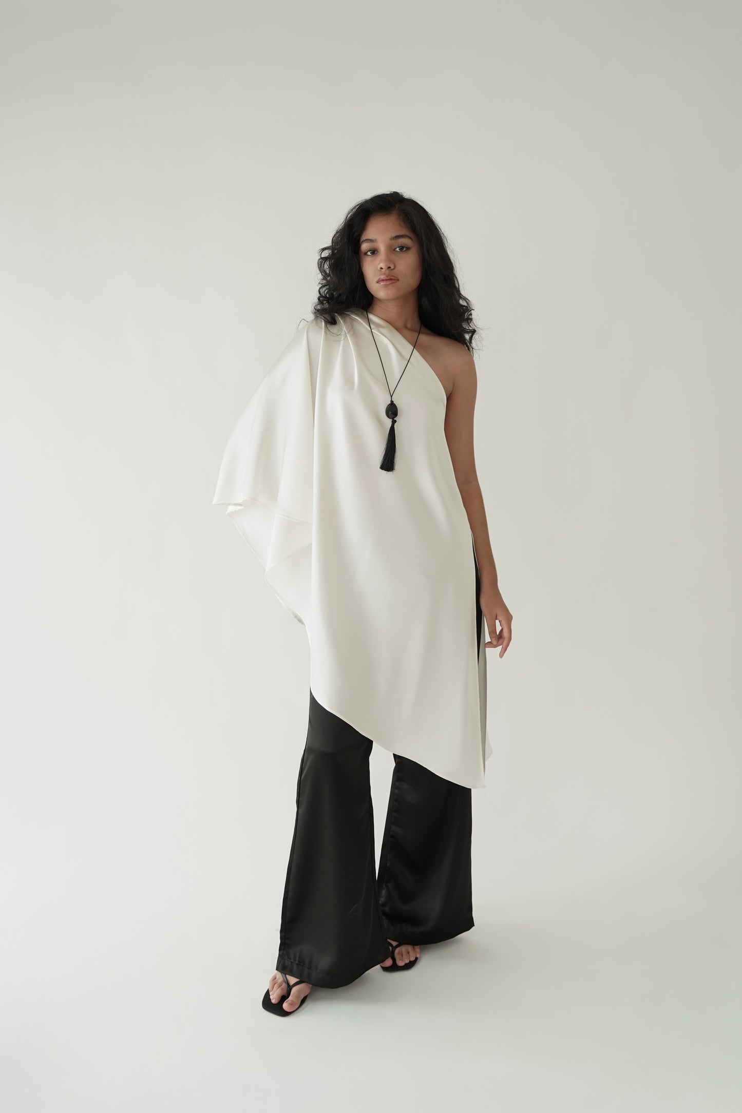 Mallory Asymmetrical Top (Cream)