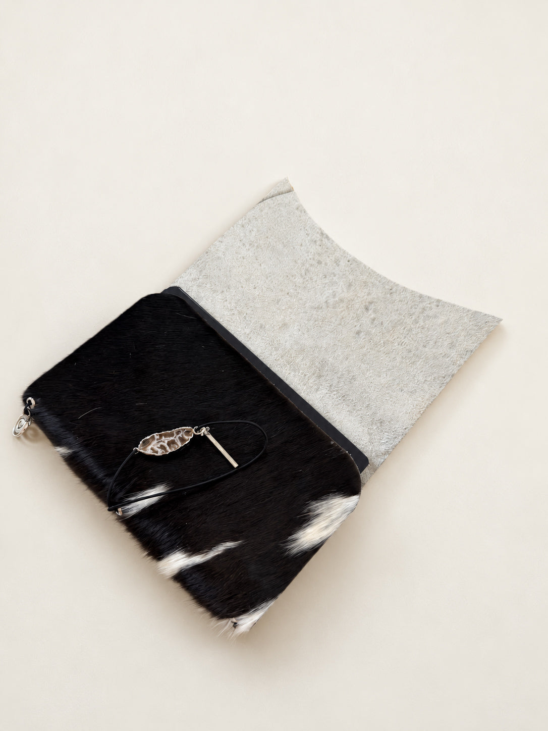 Jiovanne Trifold Leather Folio A5