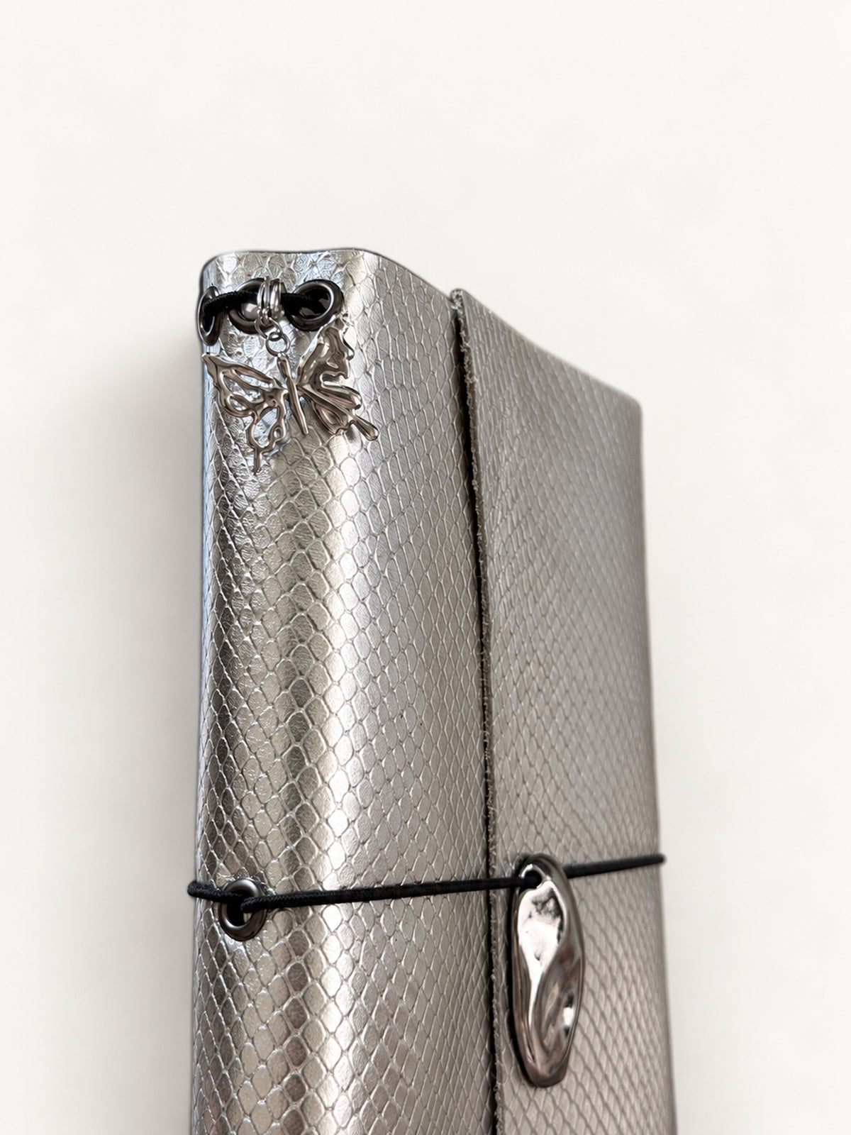 Lavinia Trifold Leather Journal A5