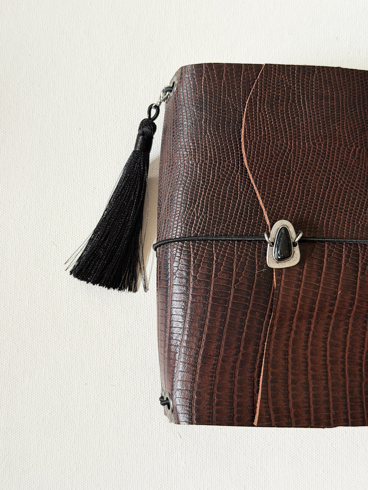 Eva Trifold Leather Folio A6