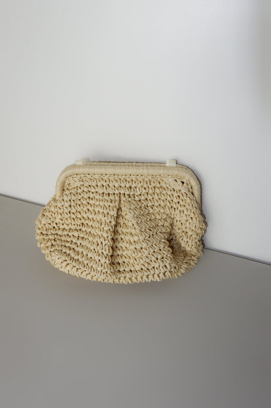 NAOMI RAFFIA CLUTCH BAG (Cream)