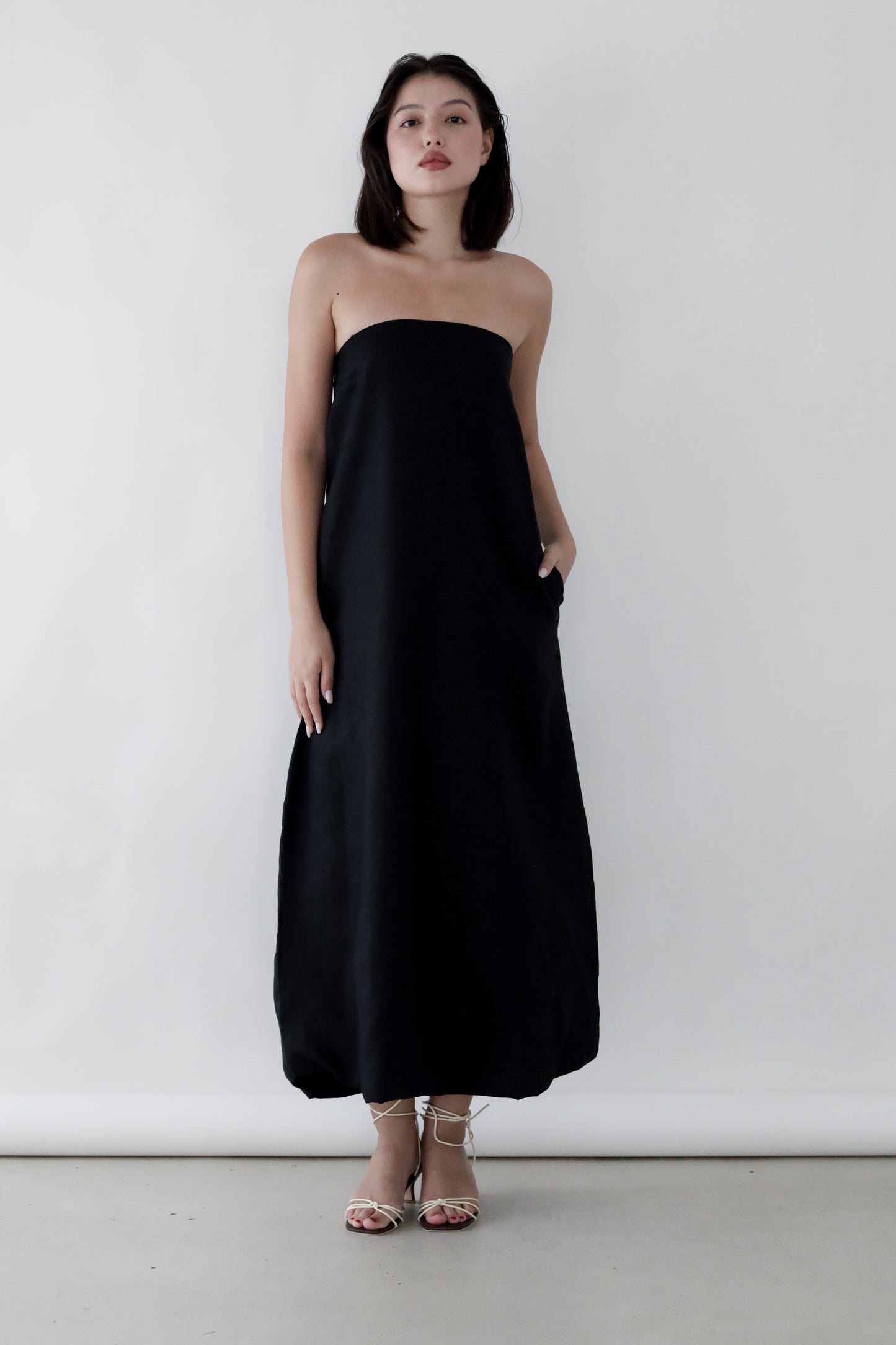 DIONNE TUBE LINEN DRESS (BLACK)