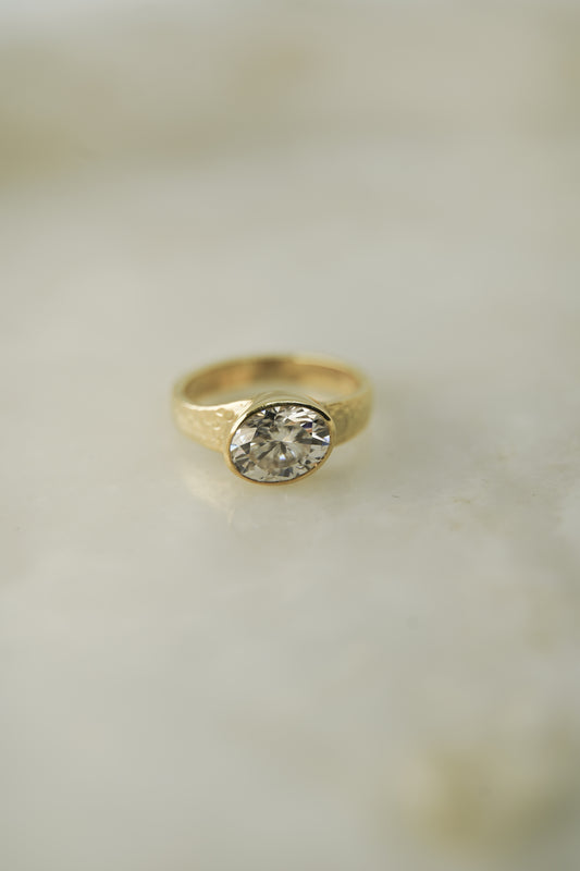 CARMINE RING