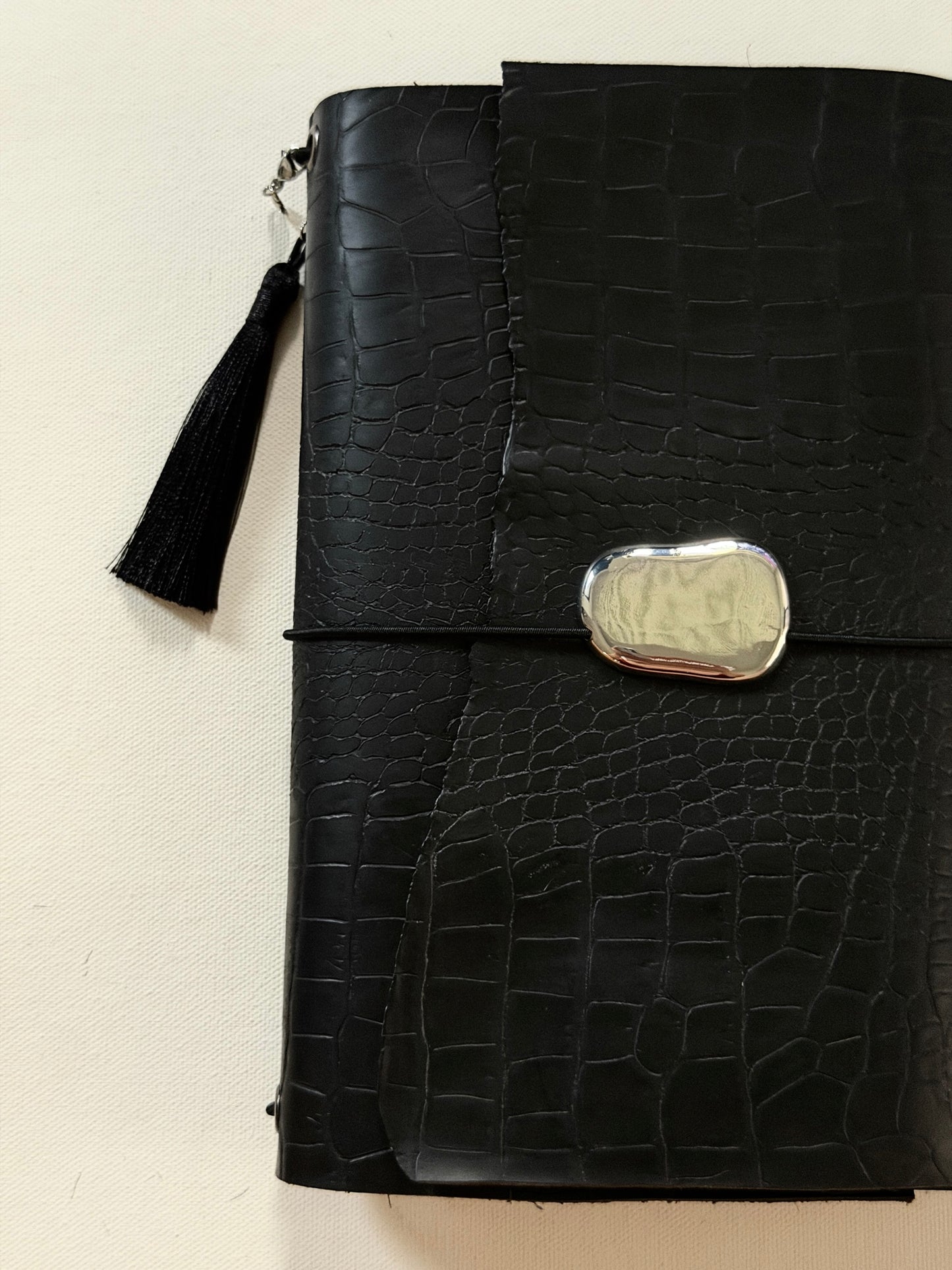Iliana Trifold Leather Folio A5