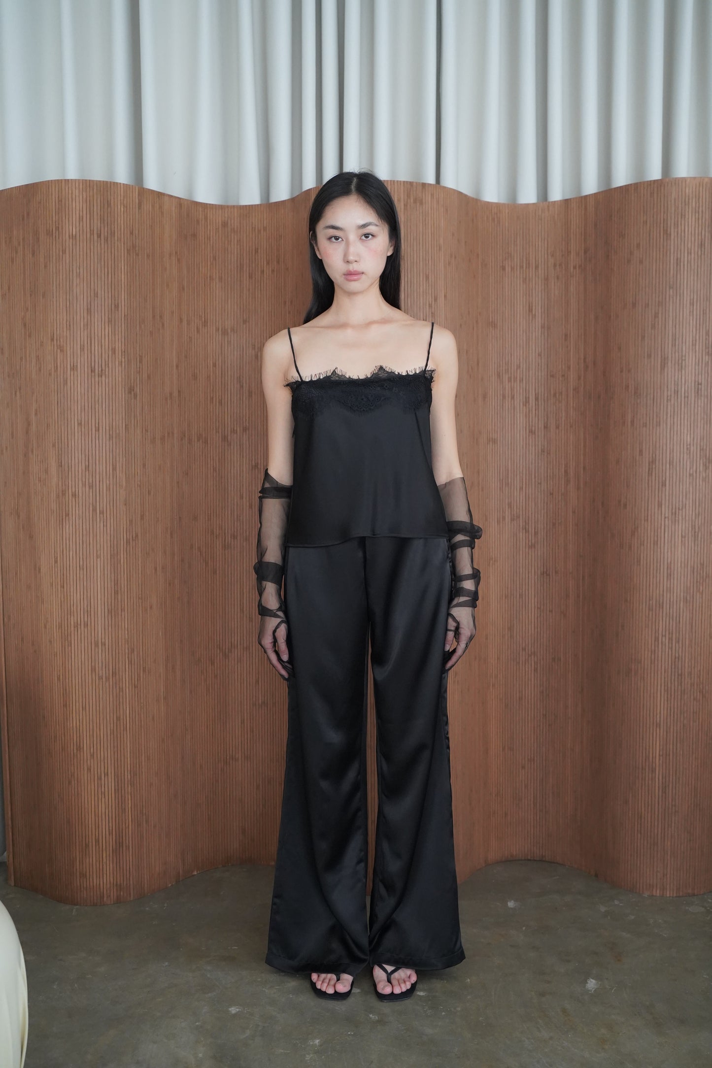 HAILEY SATIN PANTS (BLACK)
