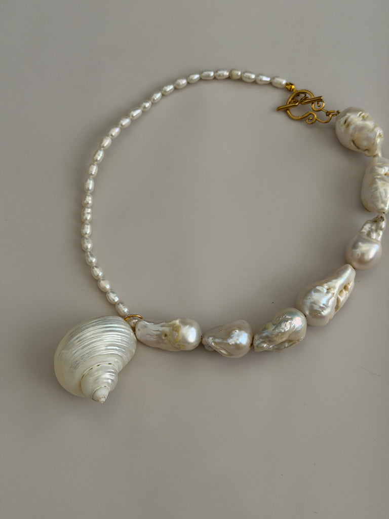 Ebony Pearl Necklace 001