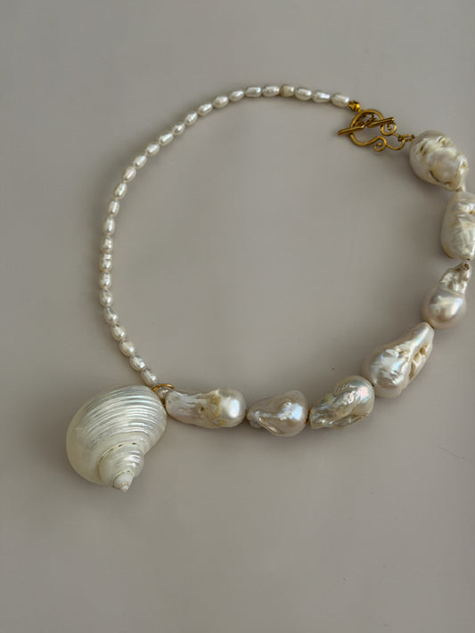 Ebony Pearl Necklace 001
